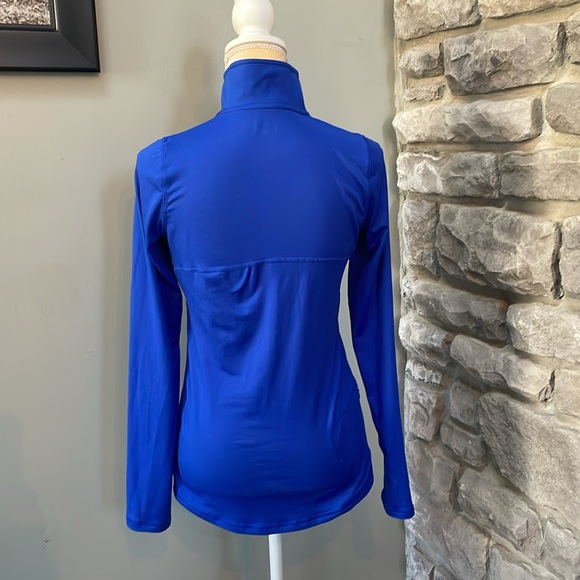 Champion DuoDry long sleeve quarter zip top, size XS, like new, blue - Picture 4 of 6